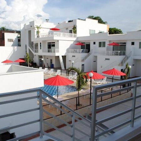 Apartamento Quinta Avenida Мелгар Екстериор снимка